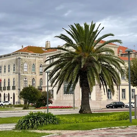 Patio Da Foz - Tres Accueillant Centre-ville شقة